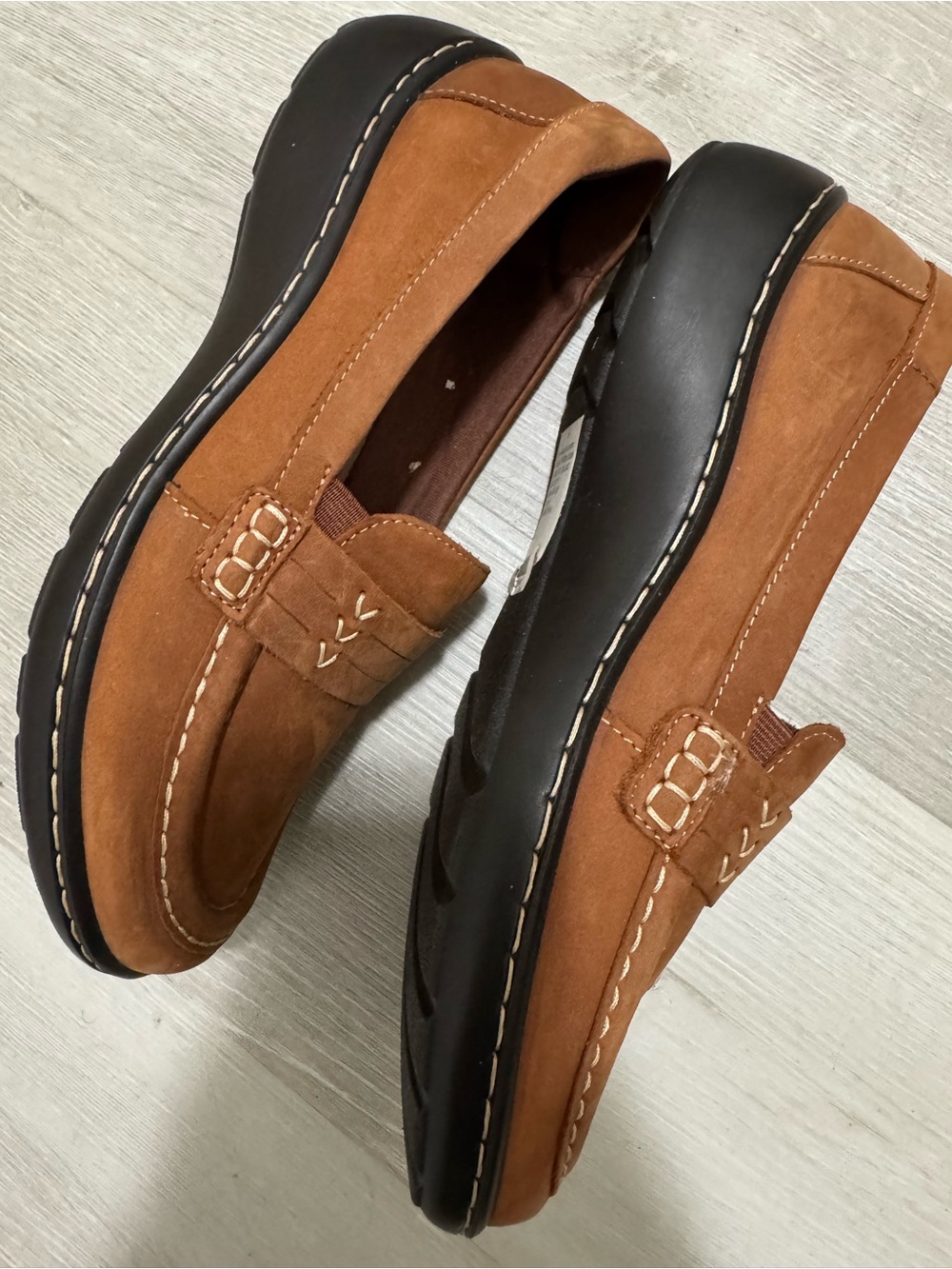 Clarks Women's Cora Ashley Dark Tan Leather Loafer - Picture 4 of 7